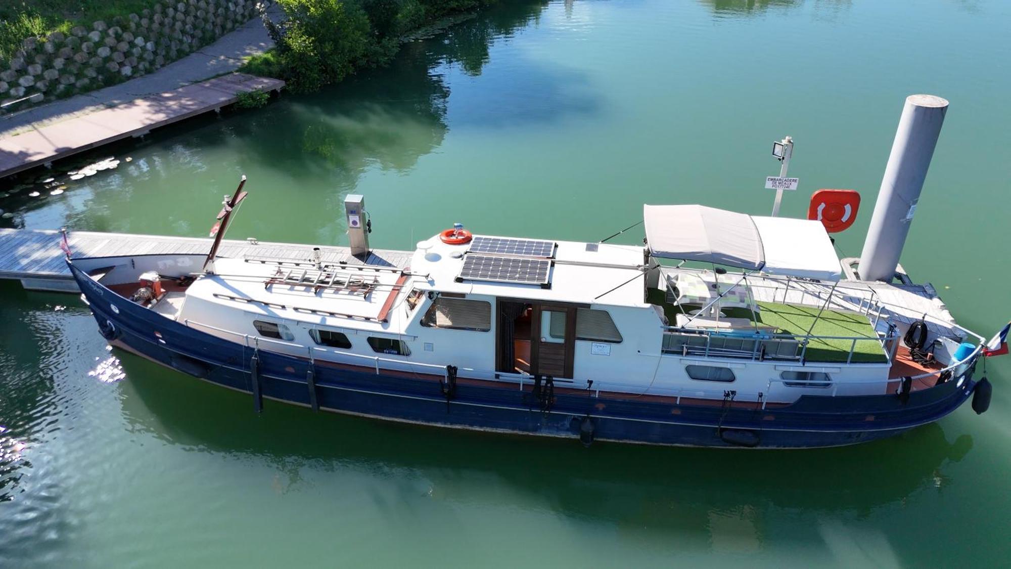 Spicy - Sejour Insolite Sur La Marne Meaux Eksteriør billede