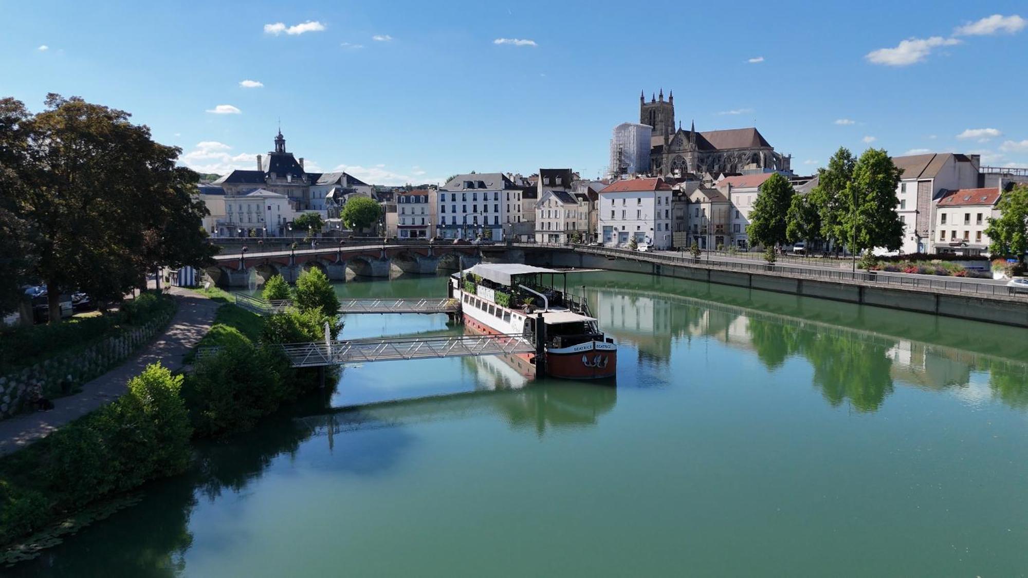 Spicy - Sejour Insolite Sur La Marne Meaux Eksteriør billede